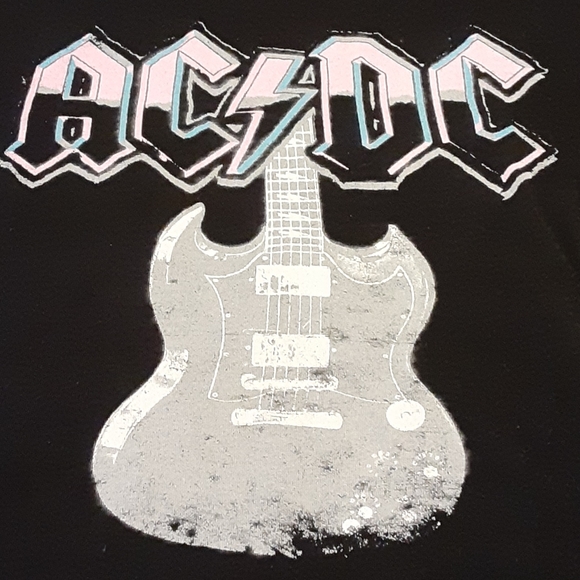 AC⚡DC ROCK BAND BEAUTIFUL TOP SIZE M WOMENS - Picture 4 of 5